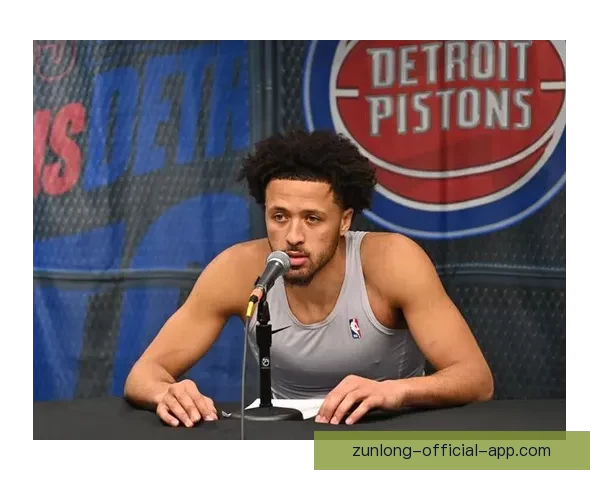 活塞逆袭东部率先晋级季后赛缺少坎宁安仍展现强劲战斗力与团队深度